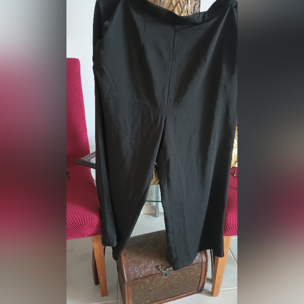Bebe crop slacks
